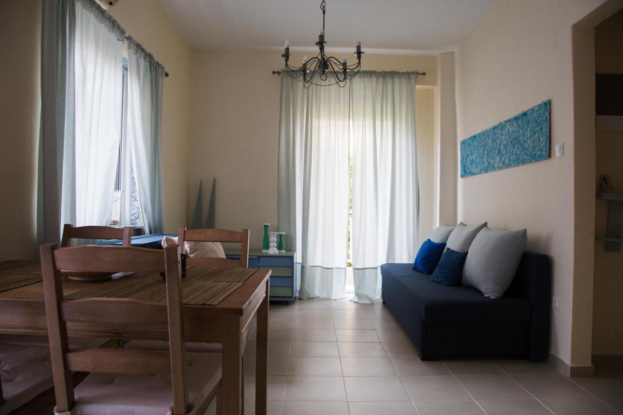 Blue Theros Apartments Паралия-Дионисиу Экстерьер фото